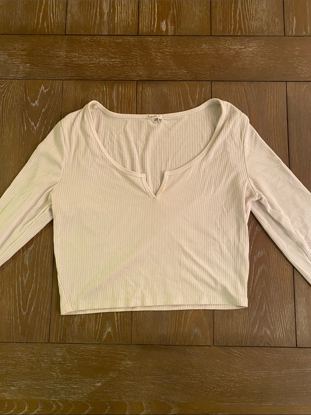 Ribbed Notch-Neck Long Sleeve Crop Top - White